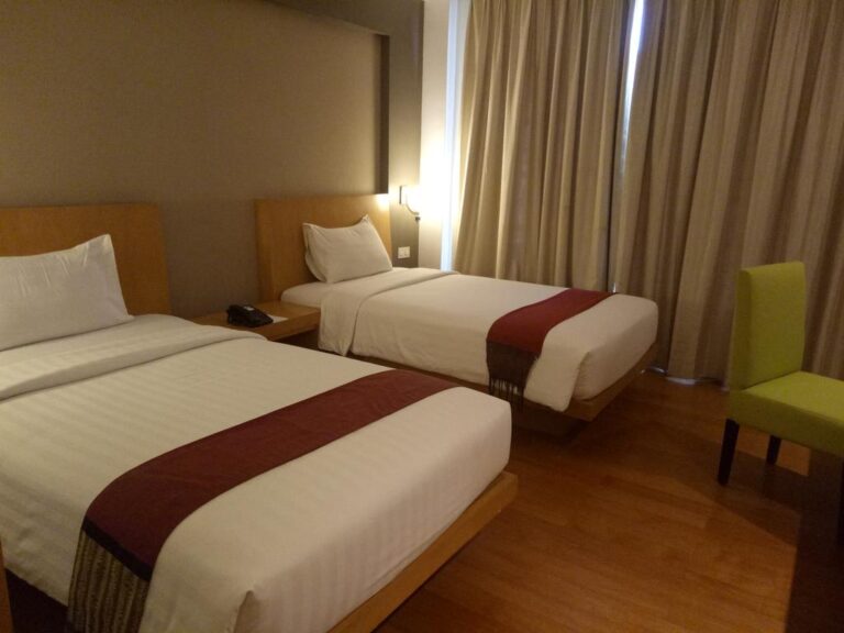 Wisman Sumbar Naik, Okupansi Hotel Justru Turun Drastis.