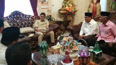 Gubernur Siap Perjuangkan Inyiak Canduang Jadi Pahlawan Nasional