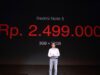 Steven Shi, Head of Xiaomi South Pacific Region and Xiaomi Indonesia Country Manager memperkenalkan Redmi Note 5 di Jakarta hari ini, (18/4). Inovasi terbaru, Redmi Note 5 ini adalah smartphone pertama dengan prosesor Qualcomm Snapdragon 636 di Indonesia yang dilengkapi dengan dual kamera AI flagship 12MP + 5MP.