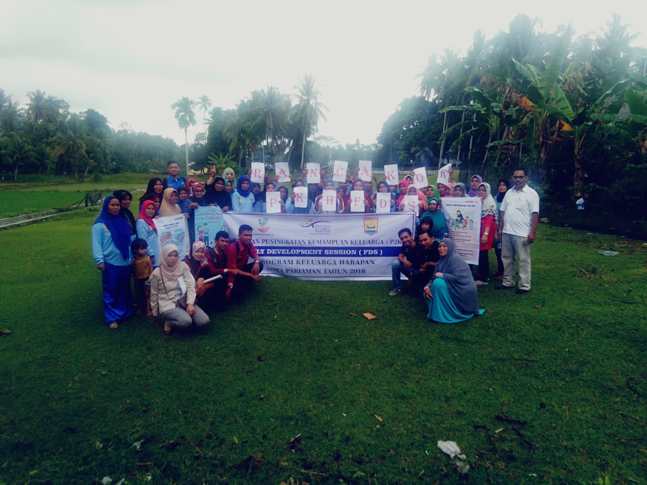 Program Keluarga Harapan (PKH) Kota Pariaman mengadakan Familiy Development Session atau P2K2 (Pertemuan Peningkatan Kemampuan Keluarga), Rabu (19/4/2018).