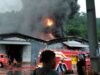 Gudang Karet PT. Incasi Raya terbakar di Padang, Sumbar