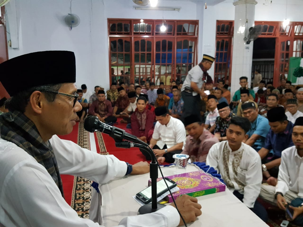 Gubernur Sumbar Irwan Prayitno saat Safari Ramadan di Simalanggang, Kabupaten Lima Puluh Kota. Foto : Humas Pemprov