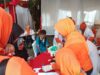 Cek Kesehatan | Para dokter Indonesia berkumpul di Padang, Sumatera Barat memberikan pelayanan gratis kepada disabilitas yang diselenggarakan di halaman kantor Gubernur Sumbar, Kamis (3/5/2018). Foto | Al Ikhlas