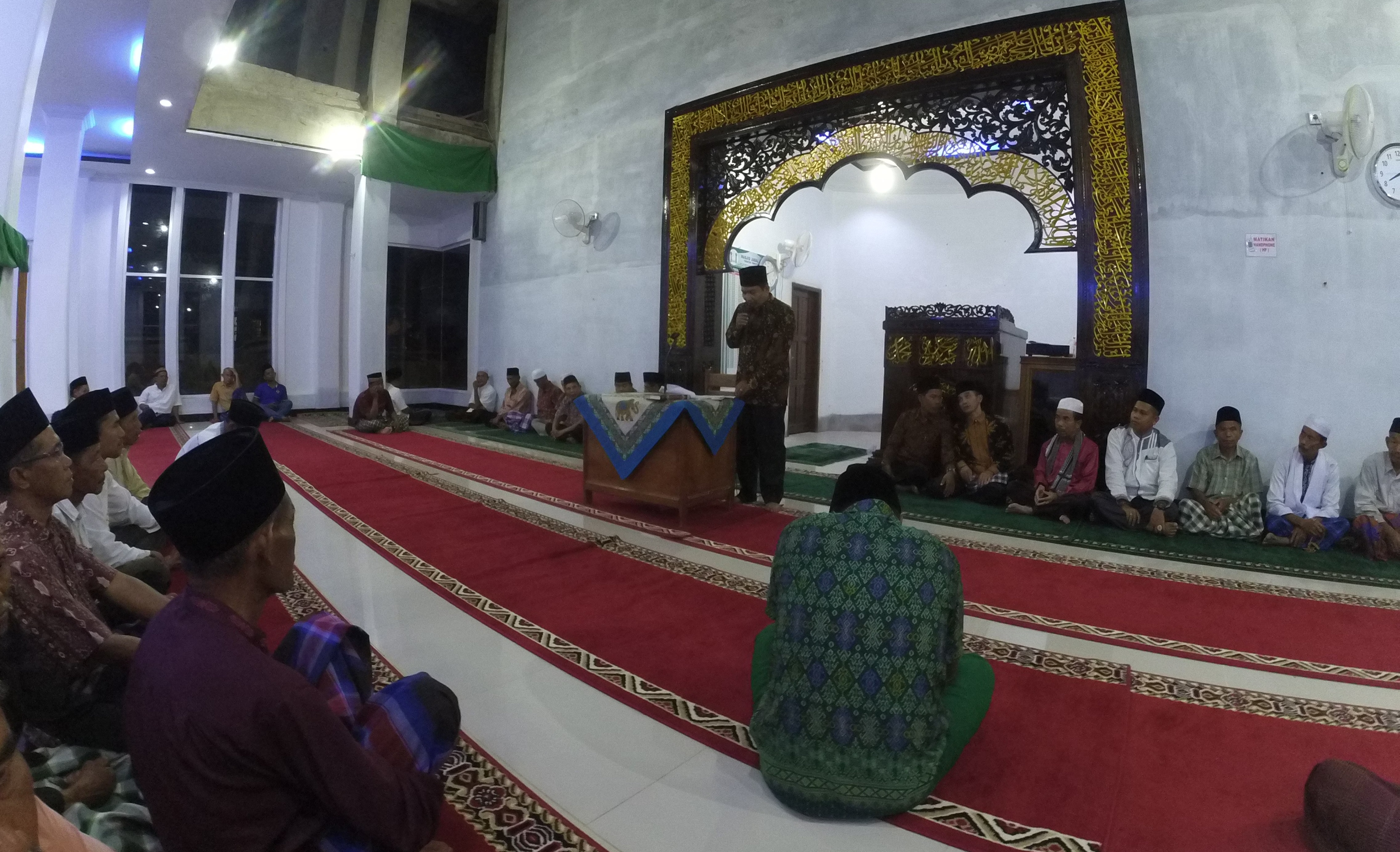 Plt. Ketua Pengadilan Agama Kota Solok, Nursal disela-sela Safari Ramadan di Mesjid Jabal Nur, Tanah Garam, Kota Solok, Senin 21 Mei 2018. Foto : Fernandez