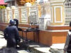 IDENTIFIKASI | Tim Jibom Brimob Polda Sumatera Barat dibantu Polres Tanah Datar melakukan identifikasi dan memasang perangkat untuk meledakkan benda yang dicurigai mirip bom di Masjid Raya Salimpauang Km 12/ Batusangkar, Kabupaten Tanah Datar, Sumatera Barat, Kamis (24/5/2018) Photo : Lidairak.