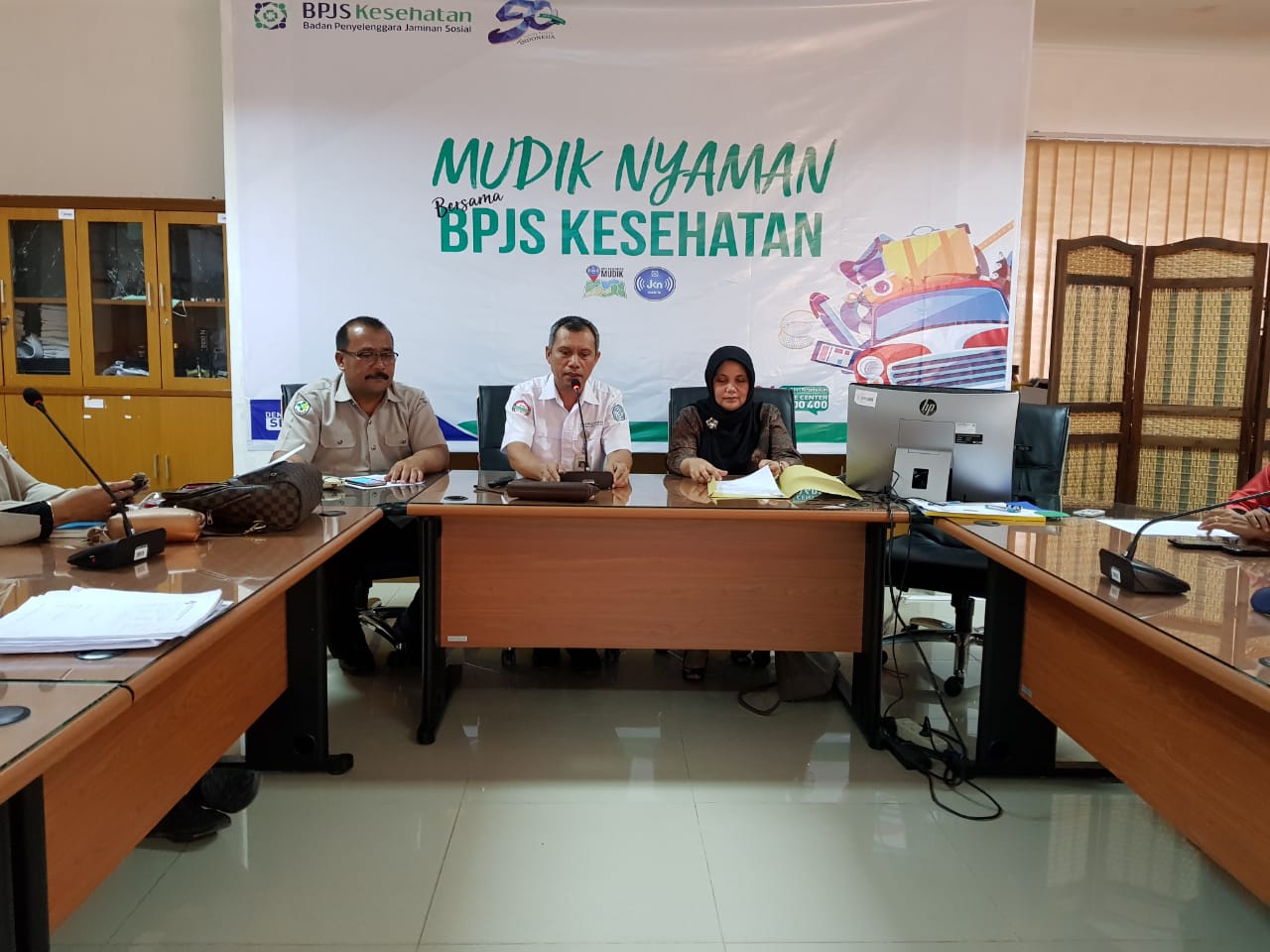 Kepala Cabang BPJS Kesehatan Kota Padang, Sistri Sembodo memberikan keterangan pers. Foto : Humas BPJS Kesehatan Padang