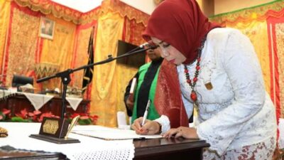 PAW, Fitri Nora Duduk di DPRD Pariaman