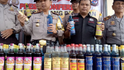 Libur Lebaran, Ratusan Minol Beralkohol Disita Polisi Padang Pariaman