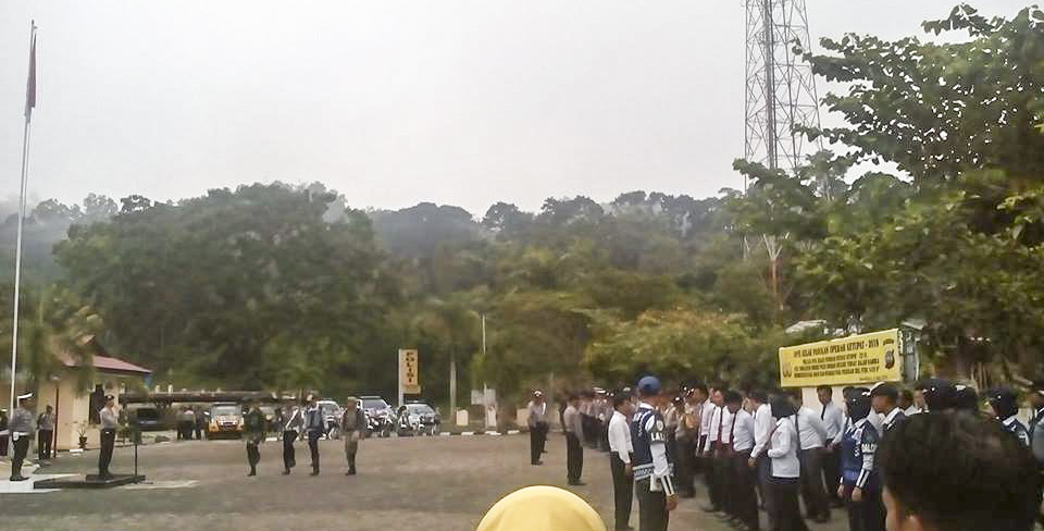 Apel gelar pasukan untuk pengamanan Idul Fitri 1439 Hijriah/2018 Masehi di Mapolres Sawahlunto, Sumatera Barat, Rabu (6/6/2018). Photo : Ances