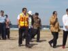 Presiden RI Joko Widodo saat meninjau pembangunan landasan pacu (runway) 3 Bandara Soekarno-Hatta, Kamis (21/6/2018).