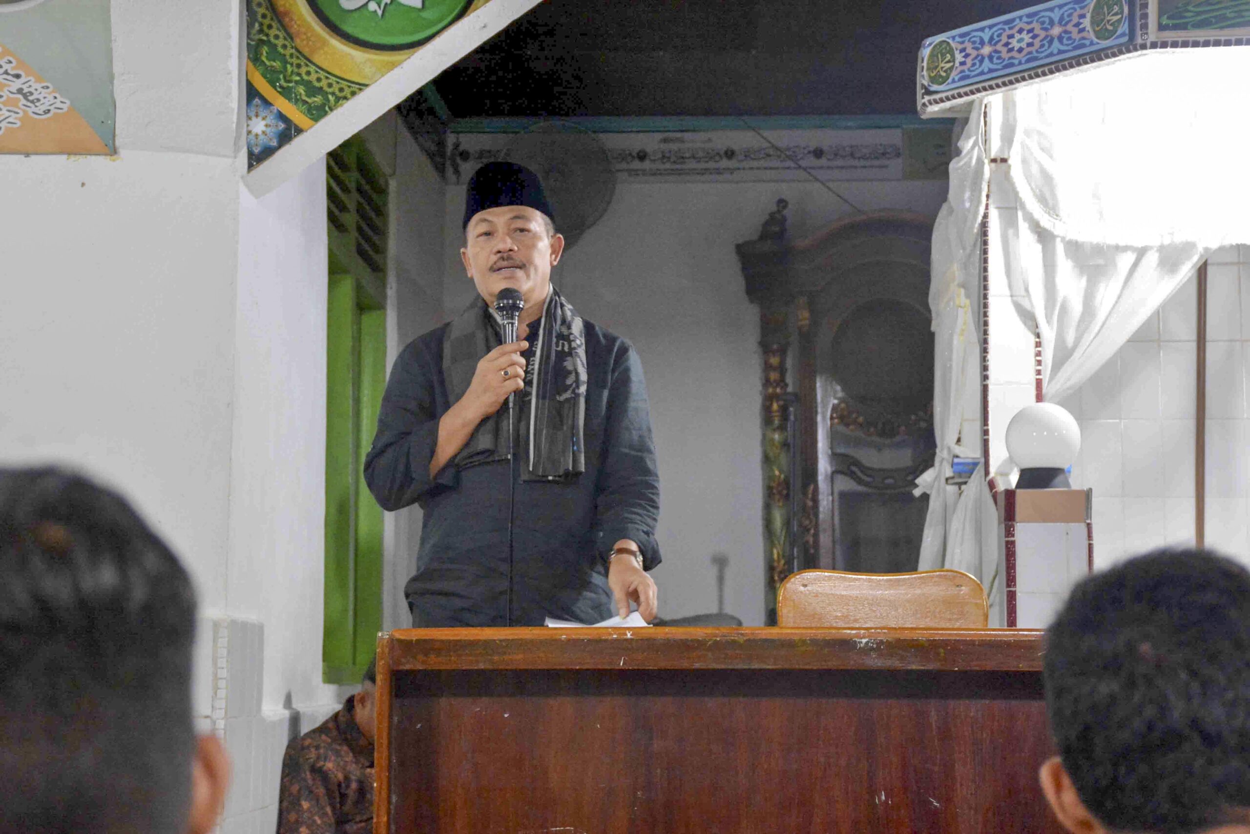 Wakil Bupati Tanah Datar, Sumtera Barat (Sumbar) Zuldafri Darma saat Safari Ramadan 1439 H, di Masjid Nurul Huda, Taluk, Kecamatan Lintau Buo, Kabupaten Tanah Datar, Sumatera Barat. Photo : Rehan