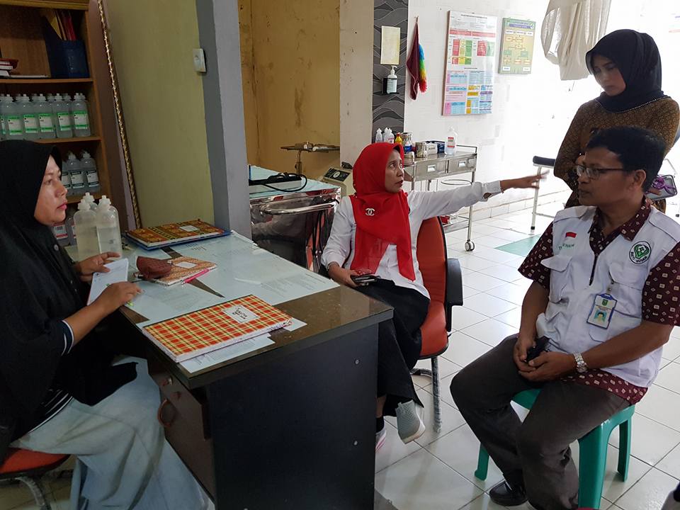 idak kesiapan puskesmas dan peninjauan lapangan posko mudik Operasi Ketupat Muara Takus 2018 di Wilayah Kampar dimulai Tapung, Bangkinang dan sekitarnya bersama Kadiskes Provinsi Riau, Senin (11/6/2018)
