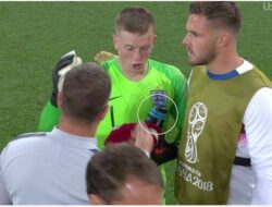 Kiper Inggris Pakai ‘Jimat’ Lawan Kolombia