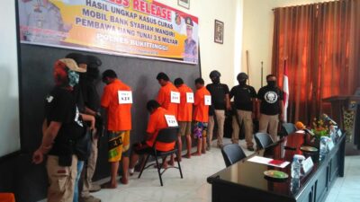 Ini Hasil Sitaan Polisi Dari Kawanan Perampok BSM
