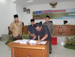 Walau Libur, DPRD dan Pemkab Tanah Datar Tetap Sepakati KU-PPAS Perubahan APBD 2018