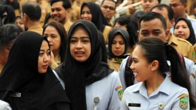 Gaji 50 Ribu Antara Pengabdian dan Haru