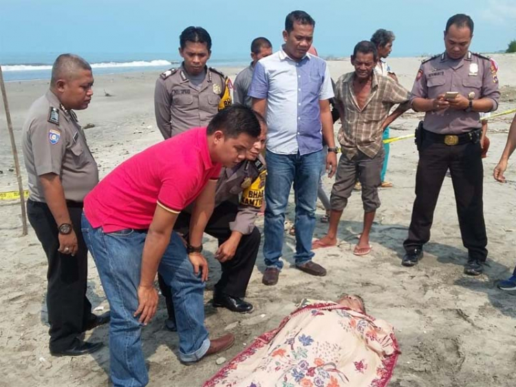 Penemuan Jenazah di tepi Pantai di Kabupaten Padang Pariaman, Sumatera Barat