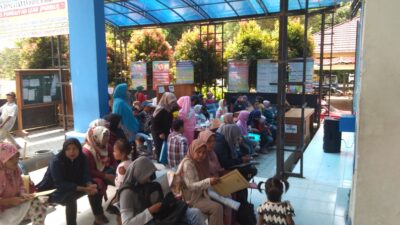 Tingkatkan Pelayanan, Disdukcapil Kabupaten Solok Cetuskan Inovasi Ketuk Pintu