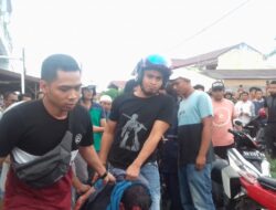 Perampok Bersenpi Babak Belur Dihajar Massa di Solok