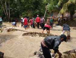 Koto Sani Kabupaten Solok Diterjang Banjir Bandang
