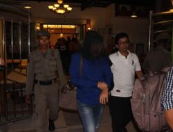 Dua Pasangan Ilegal tak Dapat Lihatkan Surat Nikah Diseret Kemarkas Pol. PP