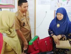 Gerakkan UMKM, Calon Wirausahawan Baru Dilatih Merangkai Acrylic