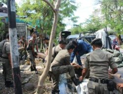 Satpol PP Kembali Tertibkan Lapak PKL di Pantai Air Manis