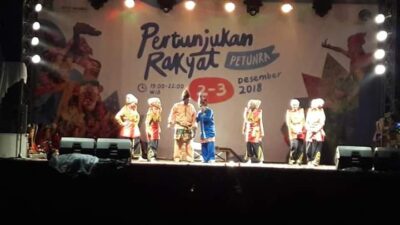 Grup Parewa Tampil Memukau di Festival Media Pentura Tingkat Nasional