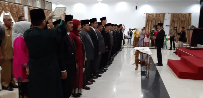 Upaya untuk Tingkatkan Kualitas Pendidikan, Gubenur Empat Kali Lantik Kepsek
