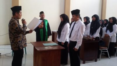 Sebanyak 114 Pengawas TPS Batipuh Dilantik