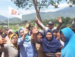 Edriana Goro Bersama Warga Tabu Baraia