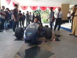 Bertanding di Jepang, Akhmad Muqowam Lepas Tim Formula Student UNS