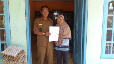 Graduasi, Dua KK di Desa Sikapak Barat Mundur dari PKH