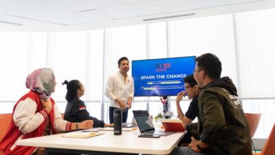 Dorong Generasi Muda Lewat The NextDev Summit