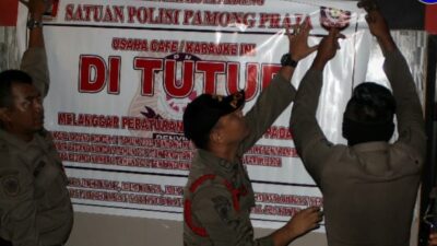 Satpol PP Segel 11 Kafe Tak Berizin di Padang