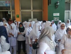 Perawat Demo Rumah Sakit M Natsir Solok, Tuntut Transparansi Keuangan