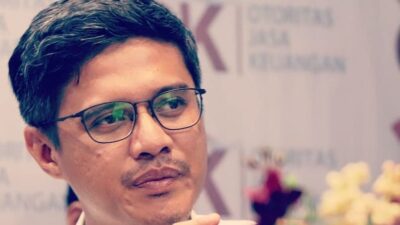 lham Aldelano Azre, Dosen Administrasi Publik Fakultas Ilmu Sosial dan Politik Universitas Andalas, Peneliti Spektrum Politika
