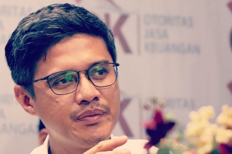 lham Aldelano Azre, Dosen Administrasi Publik Fakultas Ilmu Sosial dan Politik Universitas Andalas, Peneliti Spektrum Politika