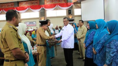 TP PKK Se-Kabupaten Solok Peringati Bulan Bakti Dasa Wisma