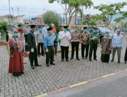 Cegah Penyebaran Virus Corona, Masjid Agung Al Muhsinin Di Semprot Disinfektan