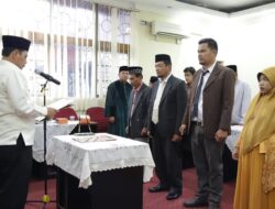 Wawako Melantik Dan Mengambil Sumpah Pejabat Baru Di Lingkungan Pemko Solok