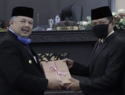 Wako Solok Serahkan LKPJ 2019