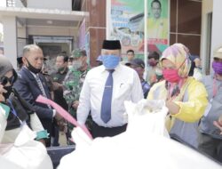 Pemko Solok Mulai Distribusikan Bantuan Kepada Warga Terdampak Covid-19