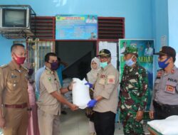 Pemkab Solok Distribusikan Beras 4 Ton Lebih Kepada 437 KK Di Nagari Gaung