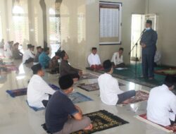 Bupati Solok Ikuti Sholat Gerhana Matahari