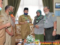 BPTP Sumbar Perkenalkan Tanaman Ekaliptus Sebagai Anti Virus Corona ?
