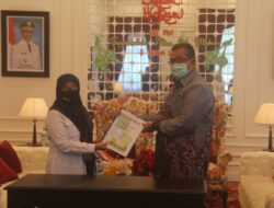 Bupati Solok Gusmal Menerima Dana Hibah Kementrian PUPR