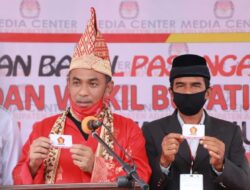 Diiringi Gendang Tasa, Taslim-Syafrizal Mendaftar ke KPU Agam