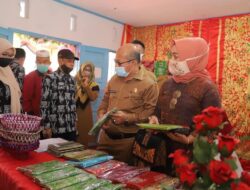 Pjs. Wako Solok Launching Batik Batu Laweh