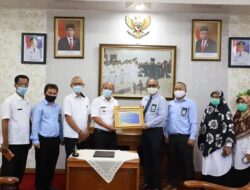 Pjs Wako Solok Terima Piagam Opini WTP Tahun 2019